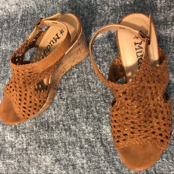 BoHo Cutout Mudd wedges - Picture 2 of 3